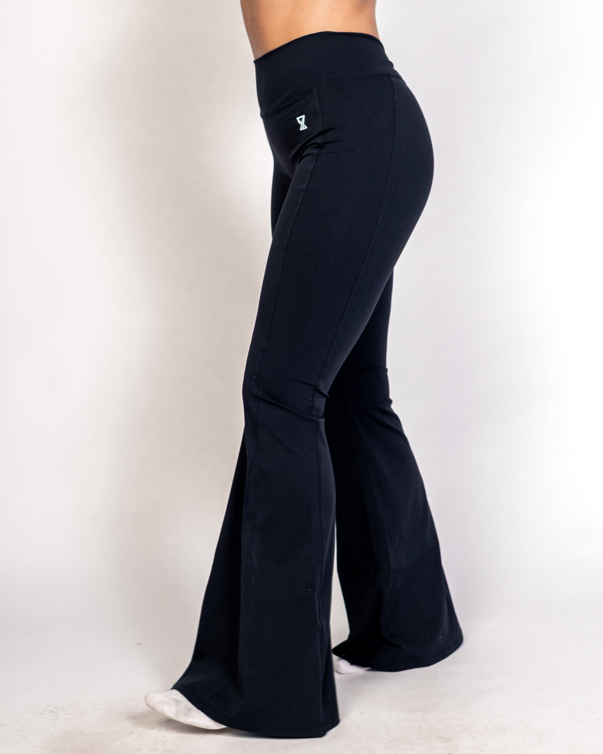 V-FORM Flare Leggings - VXS GYM WEAR